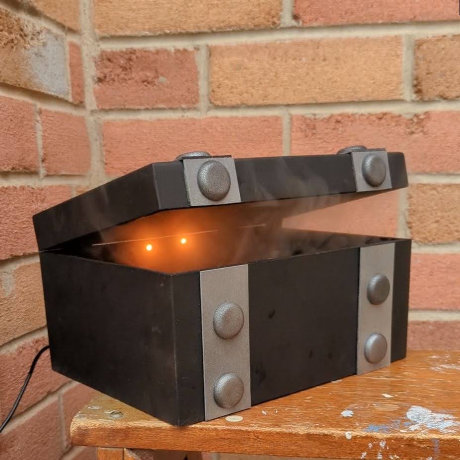 Halloween Monster-in-a-box Spooky Box Prop